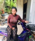 Dating Woman Thailand to จัตุรัส : Da, 19 years